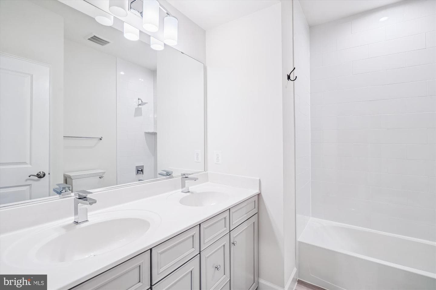 3808 Gentle Breeze Drive photo 40