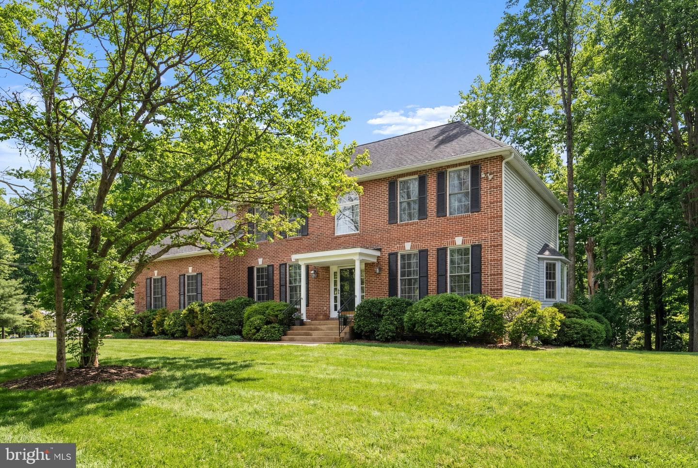 8901 Brookridge