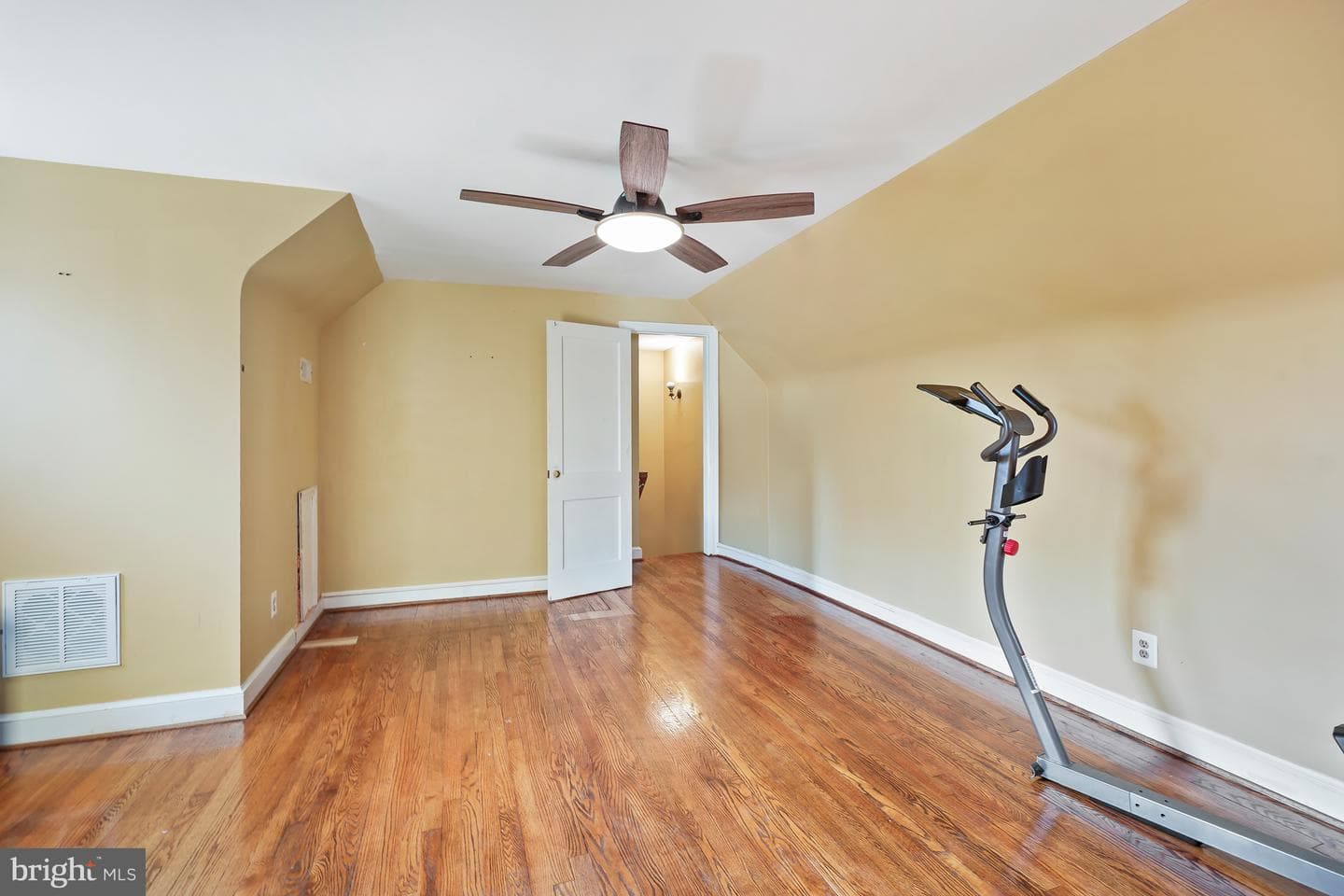 8801 Christina Lane photo 22