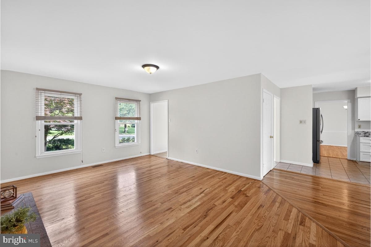 11203 Cedar Lane photo 13