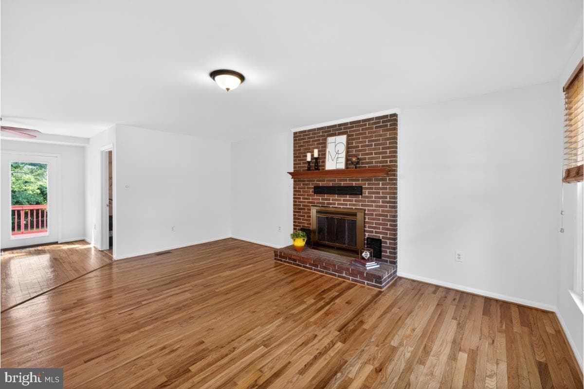 11203 Cedar Lane photo 14