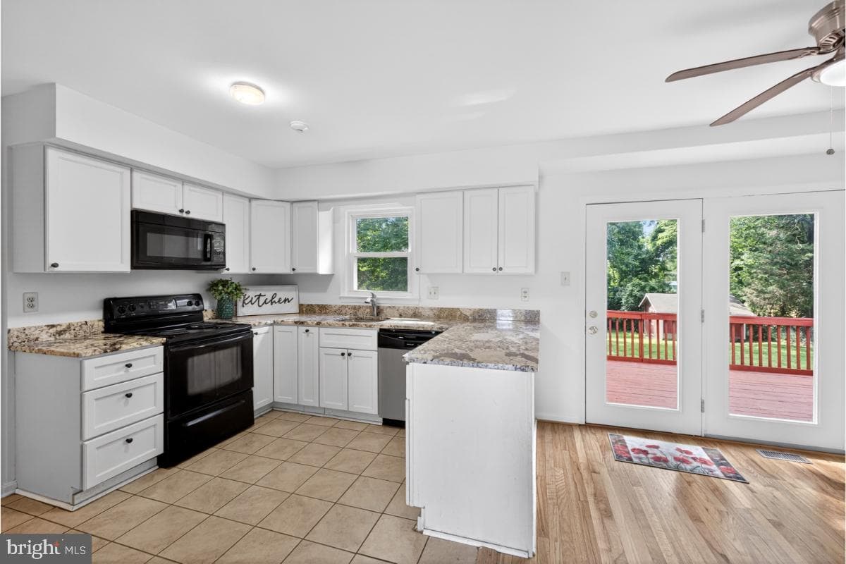 11203 Cedar Lane photo 3