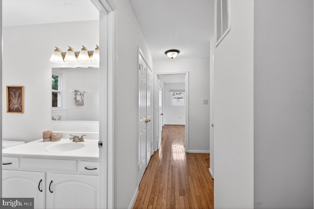 11203 Cedar Lane photo 33