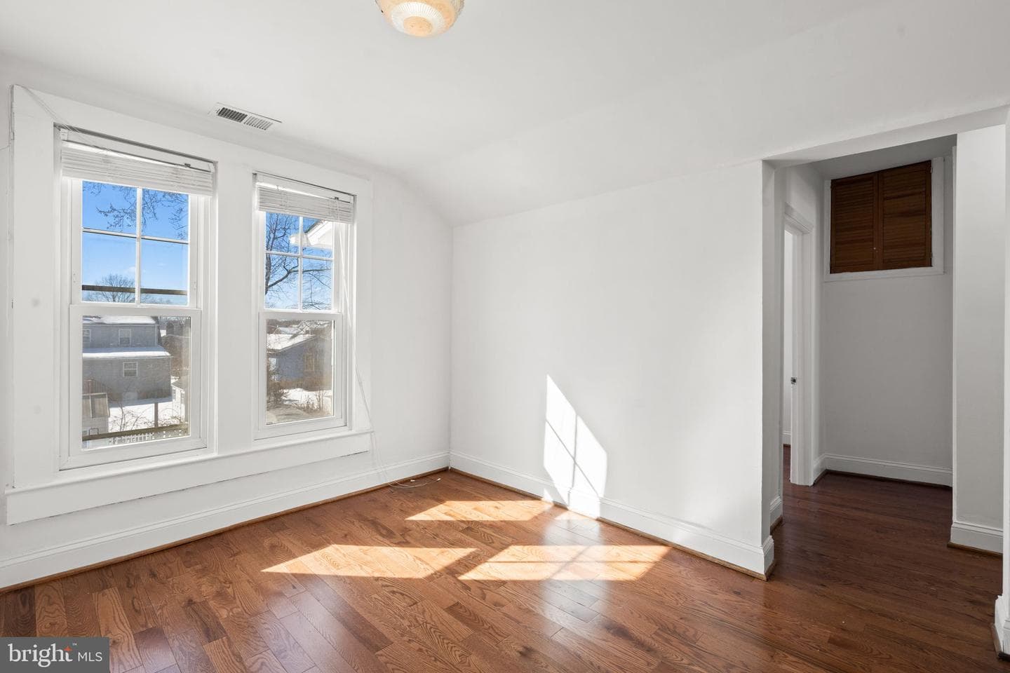 322 Laurel Avenue photo 27