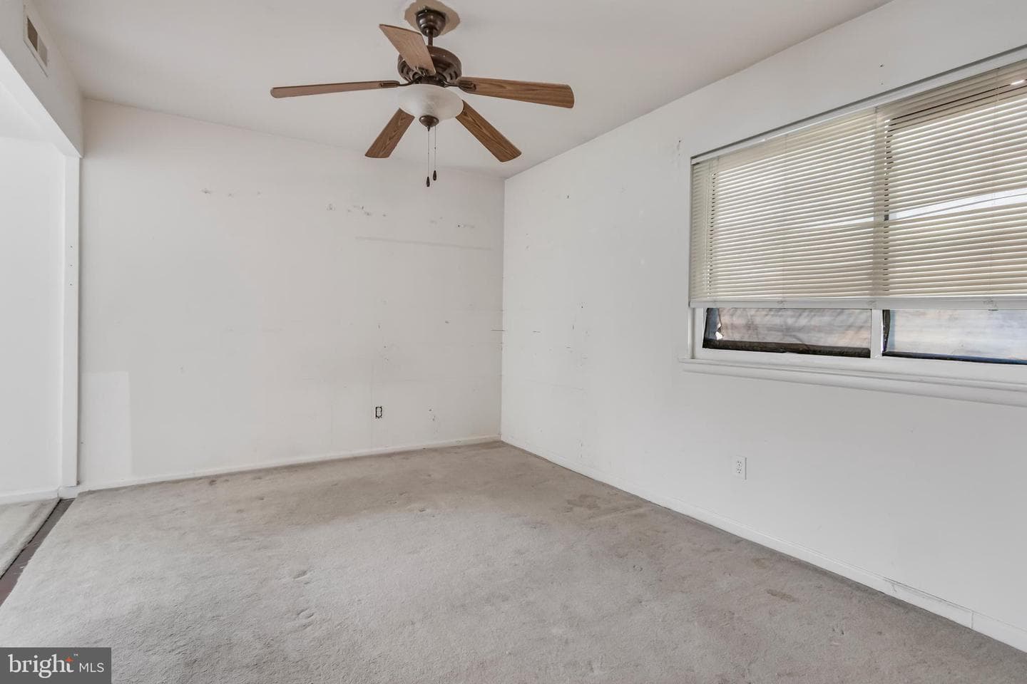 15700 Perkins Lane photo 22