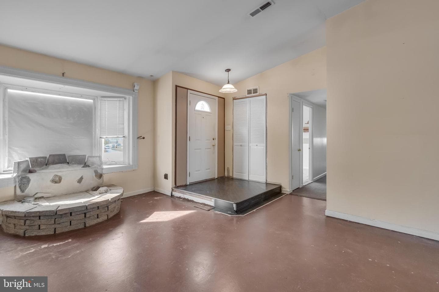 15700 Perkins Lane photo 9