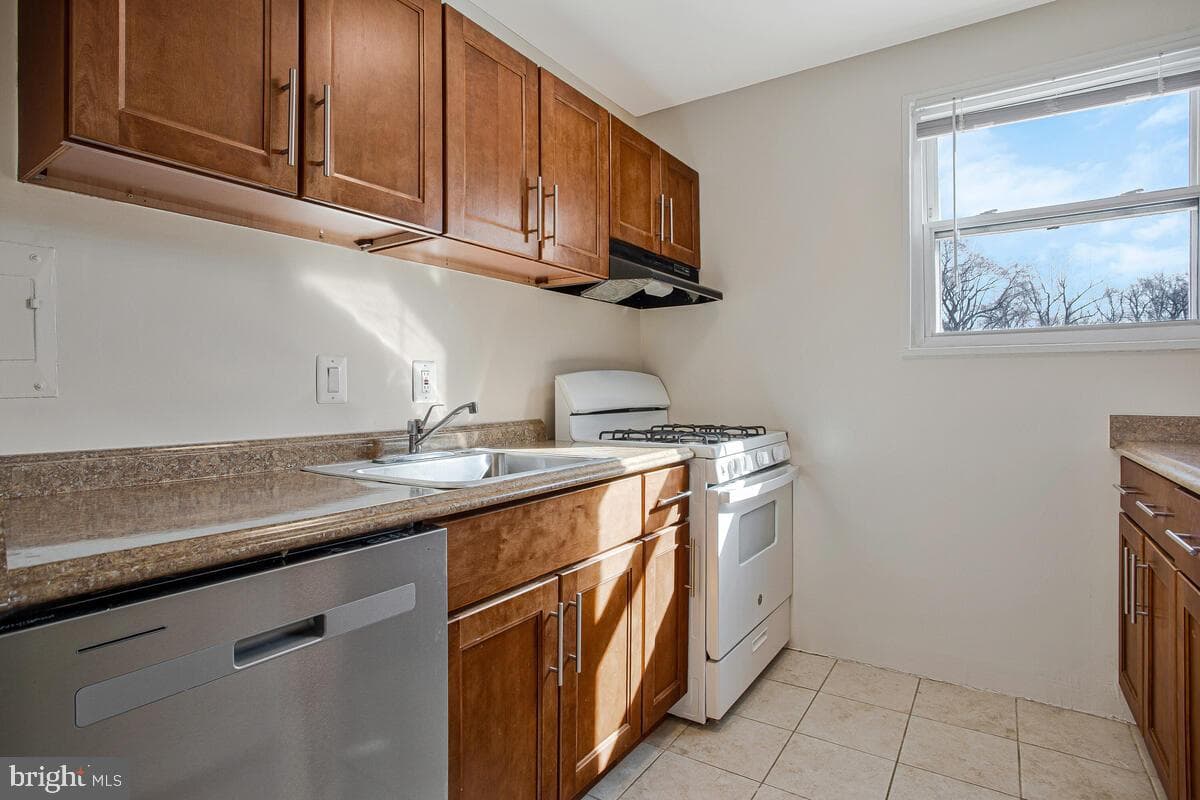 3823 Hamilton Street #b-204 photo 4