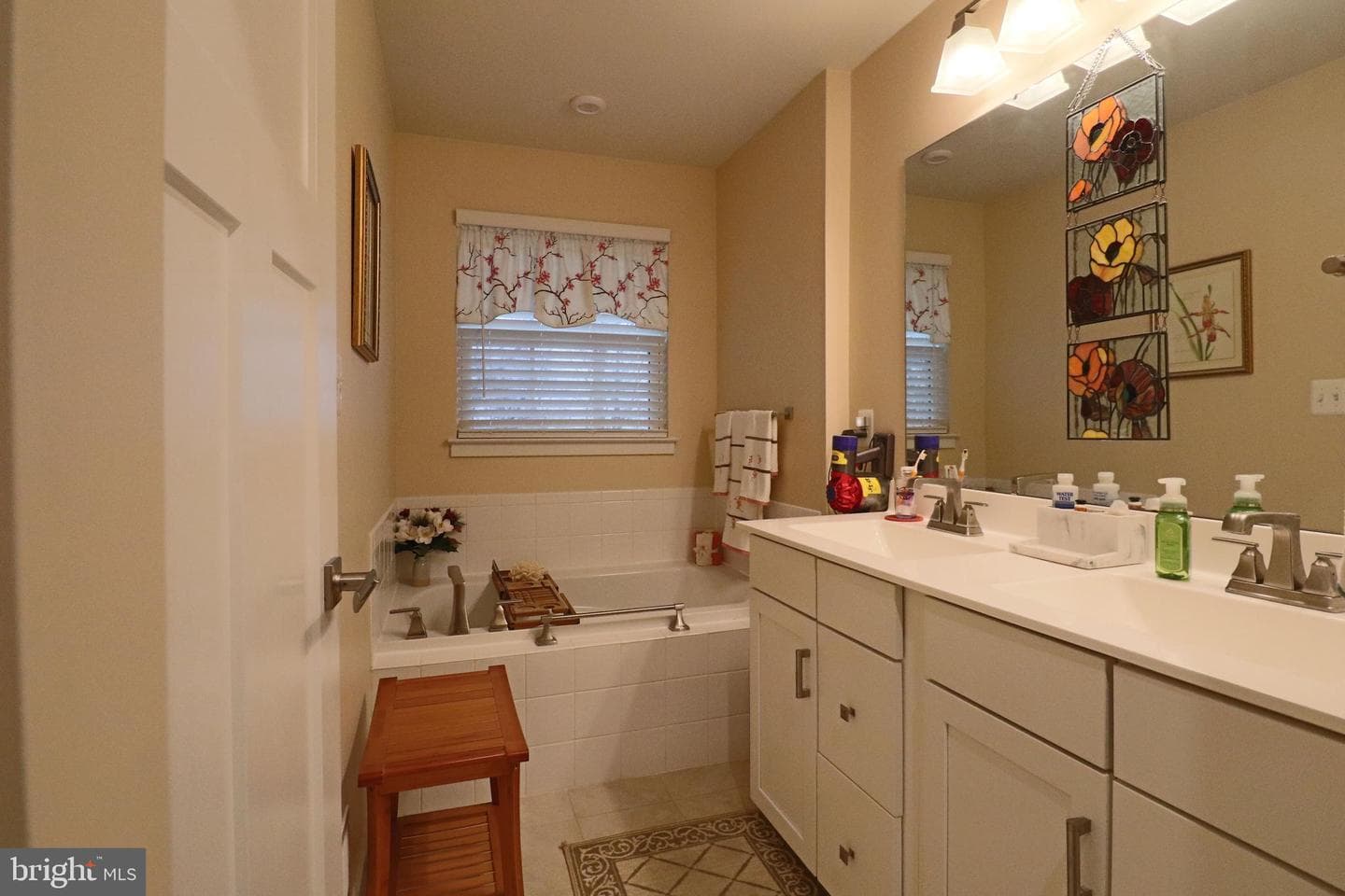 2412 Avondale Overlook Drive photo 13