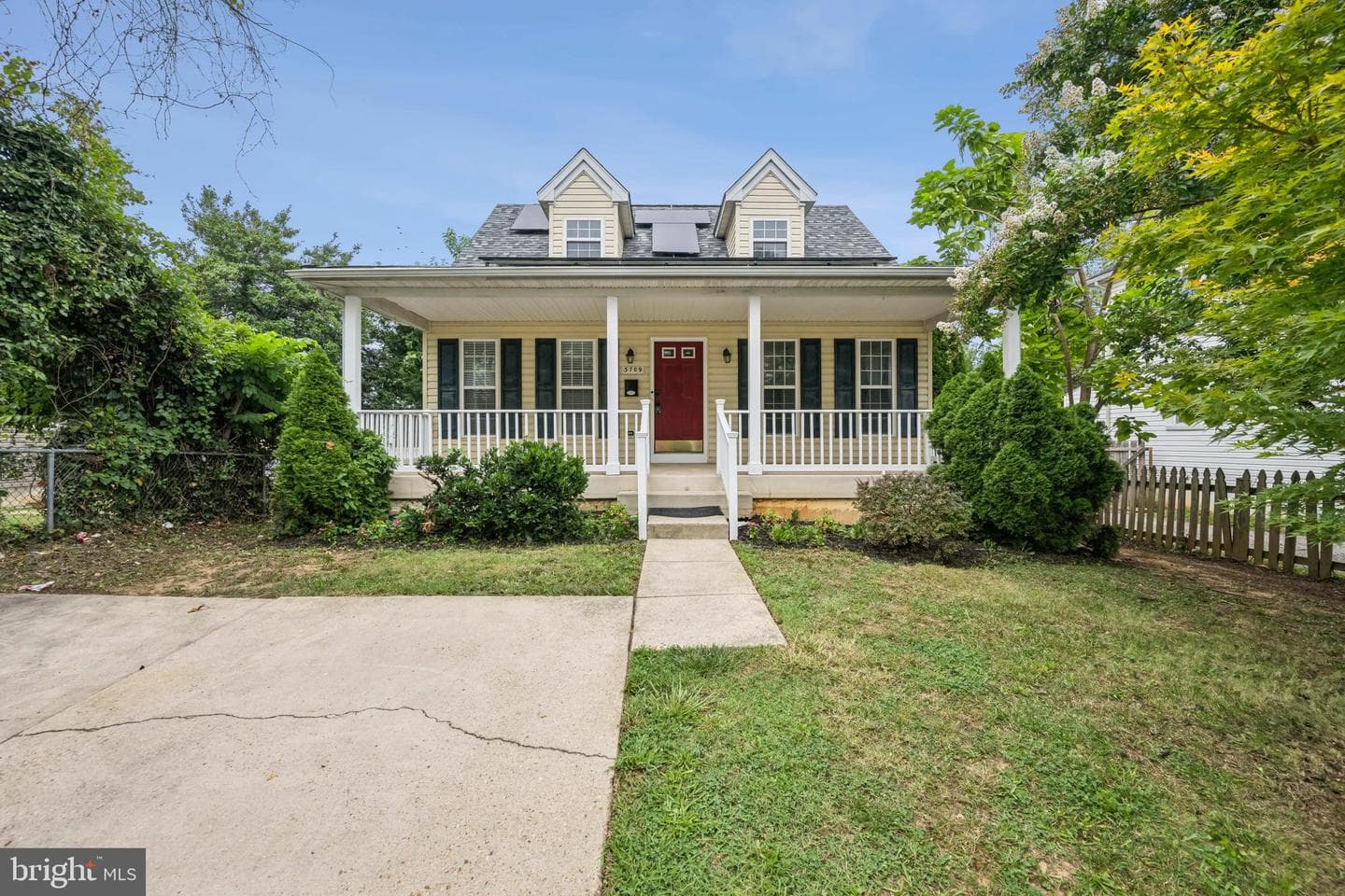 3709 38th Avenue, Brentwood