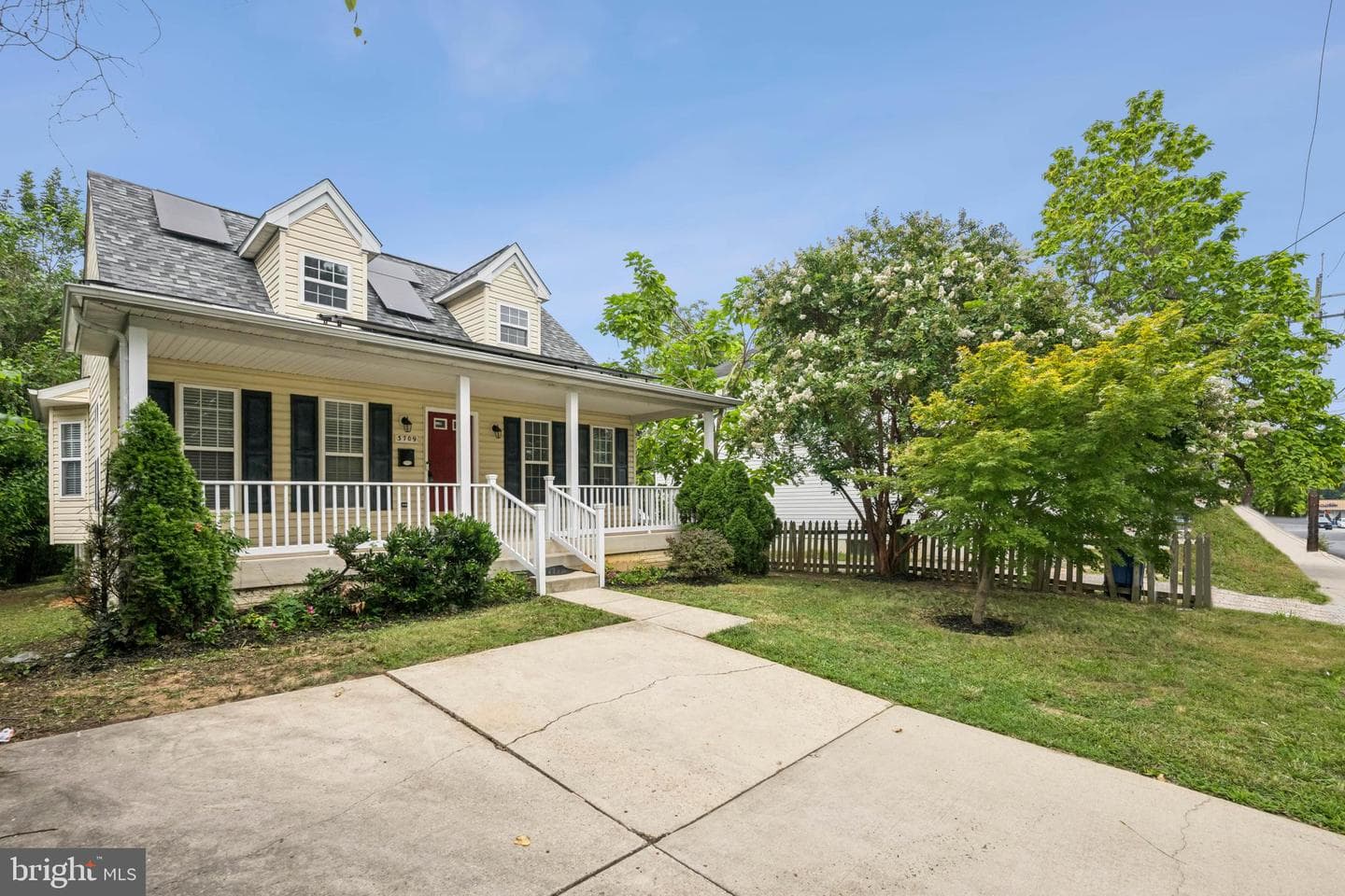 3709 38th Avenue, Brentwood