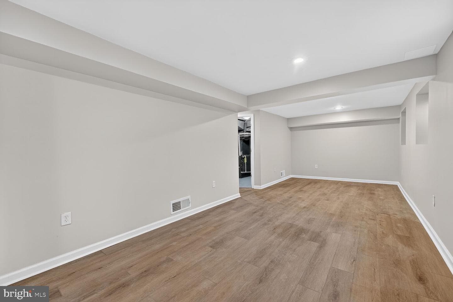 700 Kings Lane photo 26
