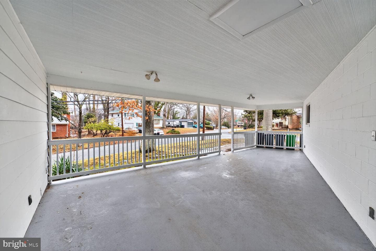 700 Kings Lane photo 31