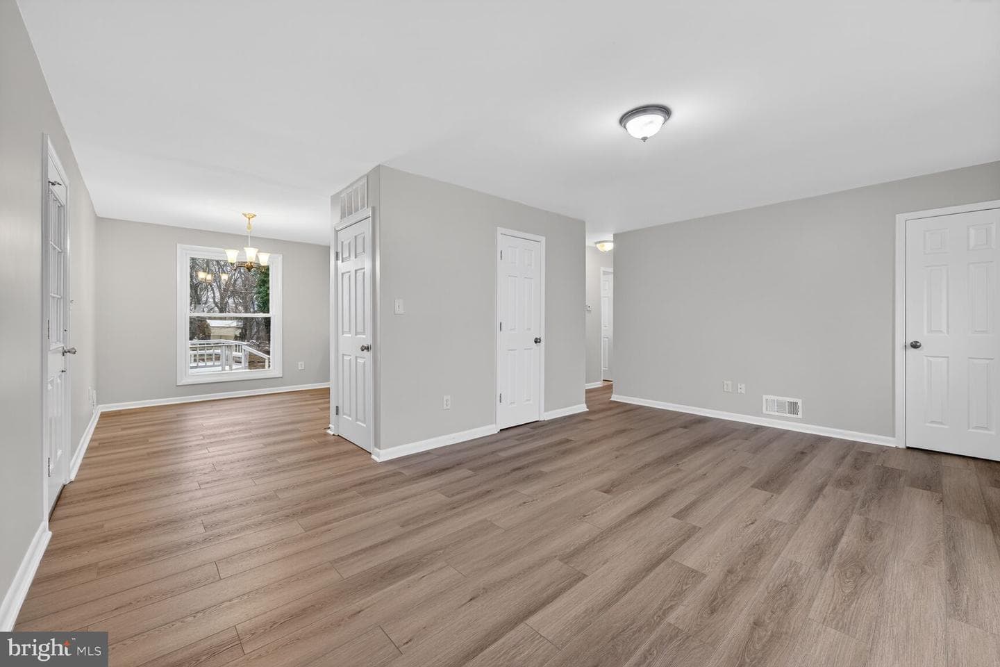 700 Kings Lane photo 33