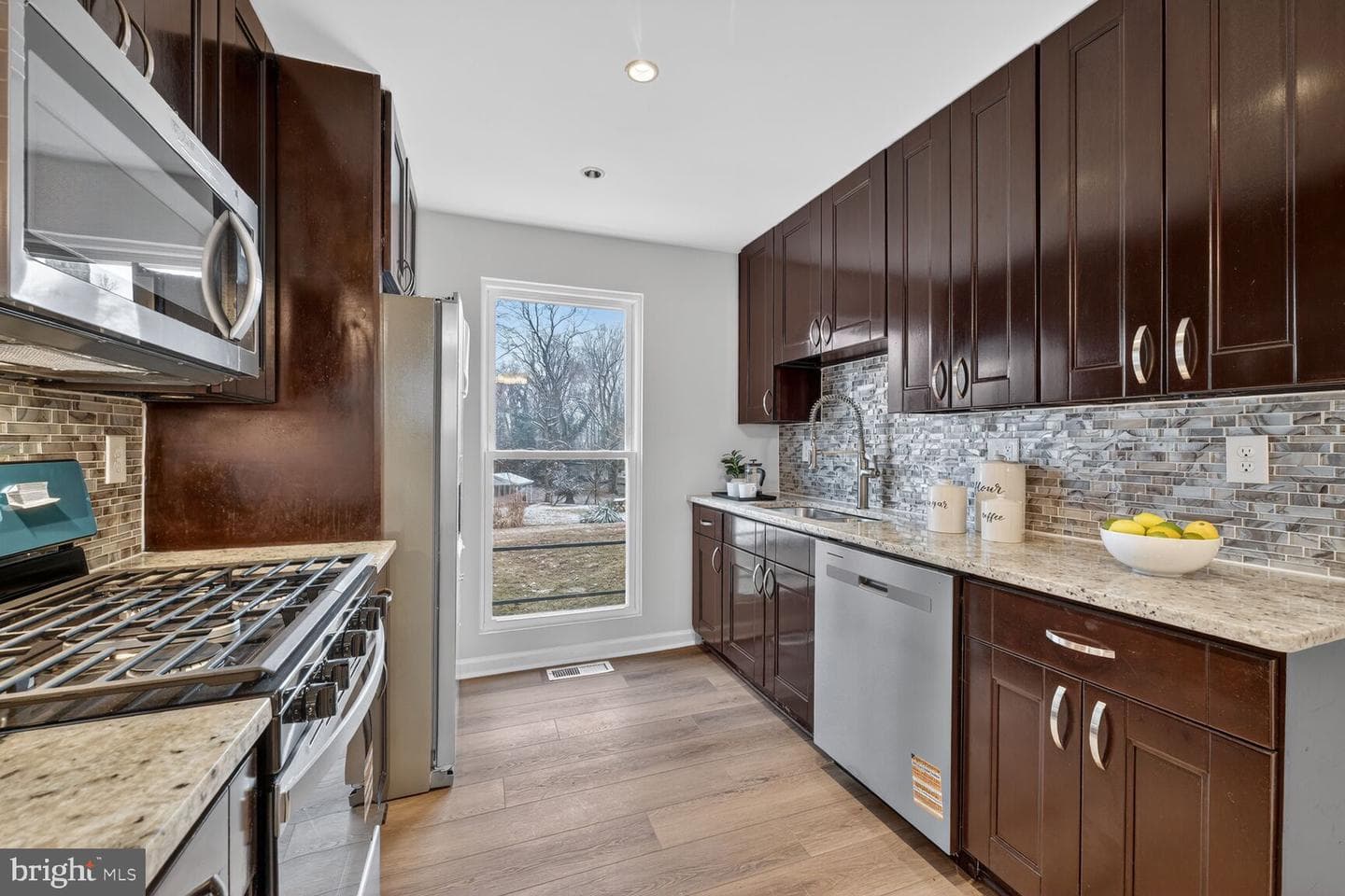 700 Kings Lane photo 8