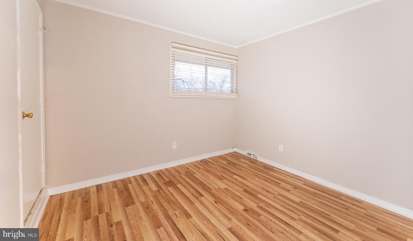 7700 Greenleaf Road photo 13