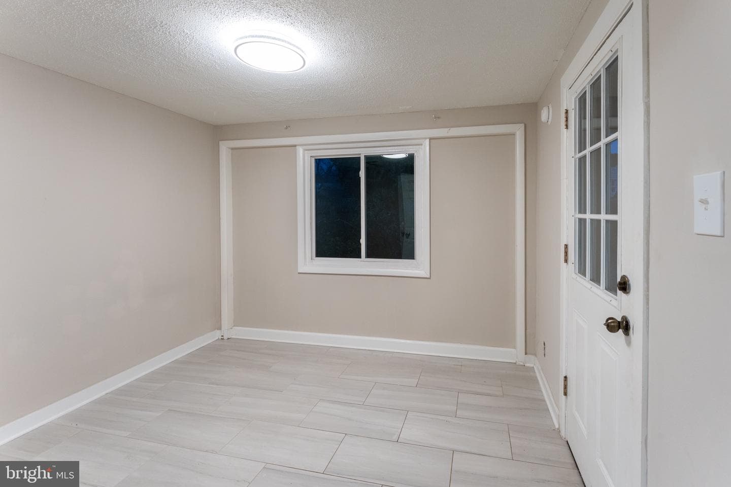 7700 Greenleaf Road photo 18