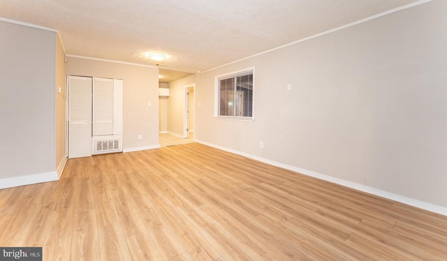 7700 Greenleaf Road photo 5