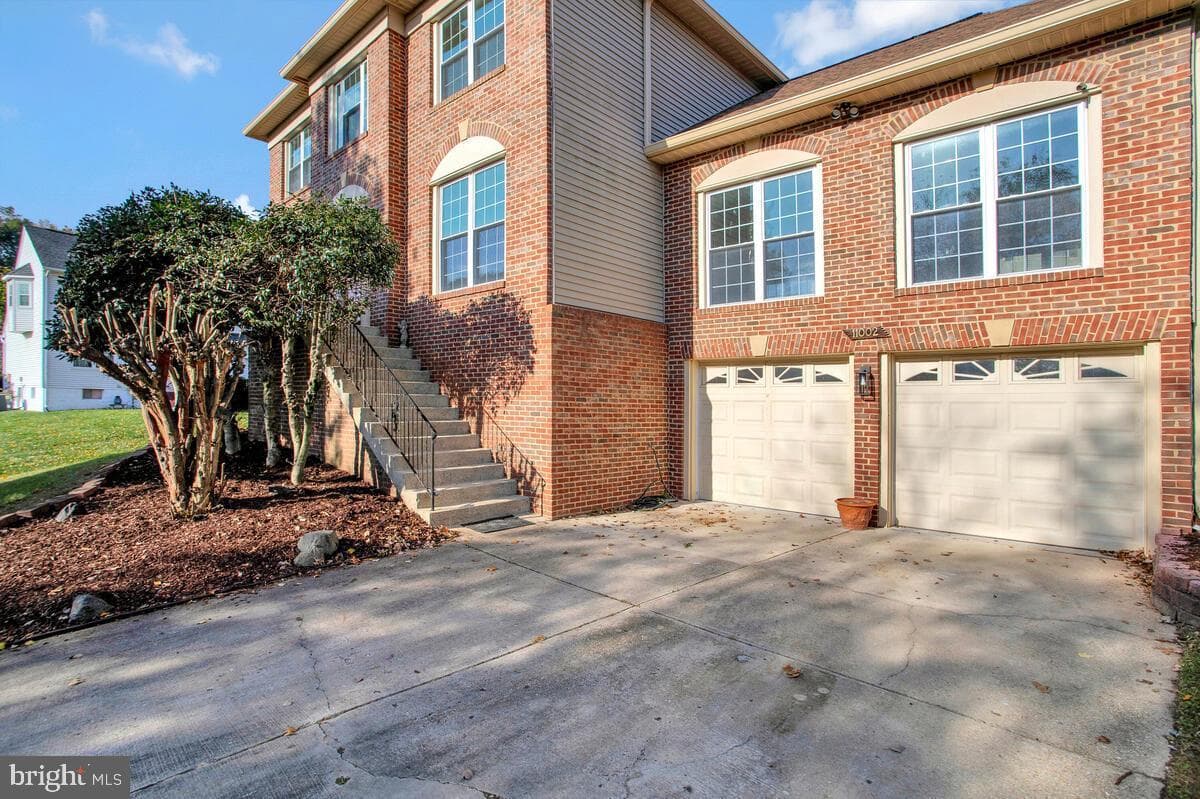 11002 Cranford Drive photo 2