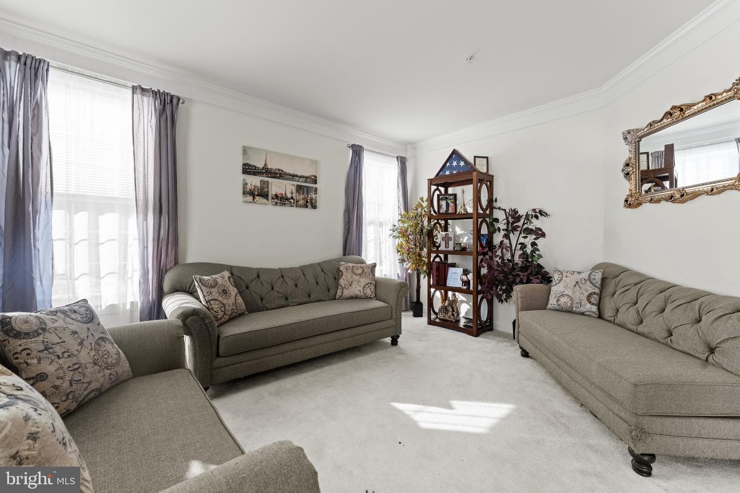 321 Radiant Court photo 11