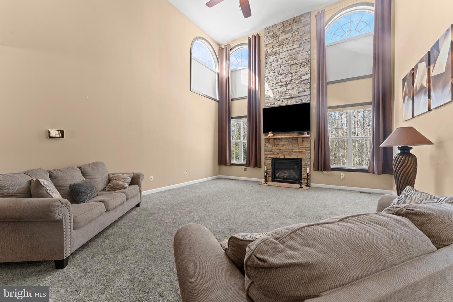 321 Radiant Court photo 30