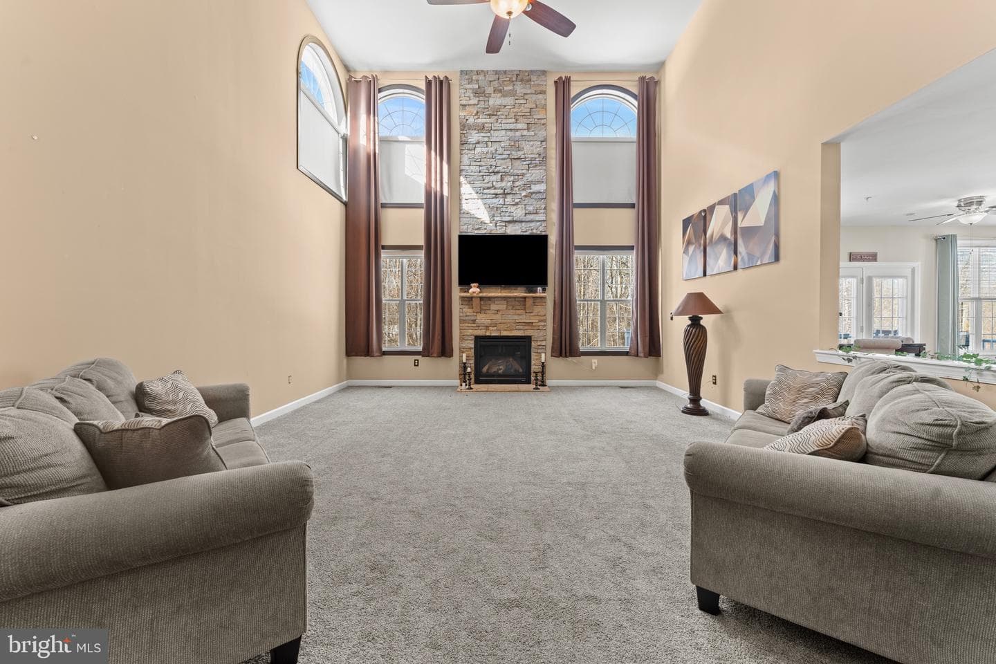 321 Radiant Court photo 35