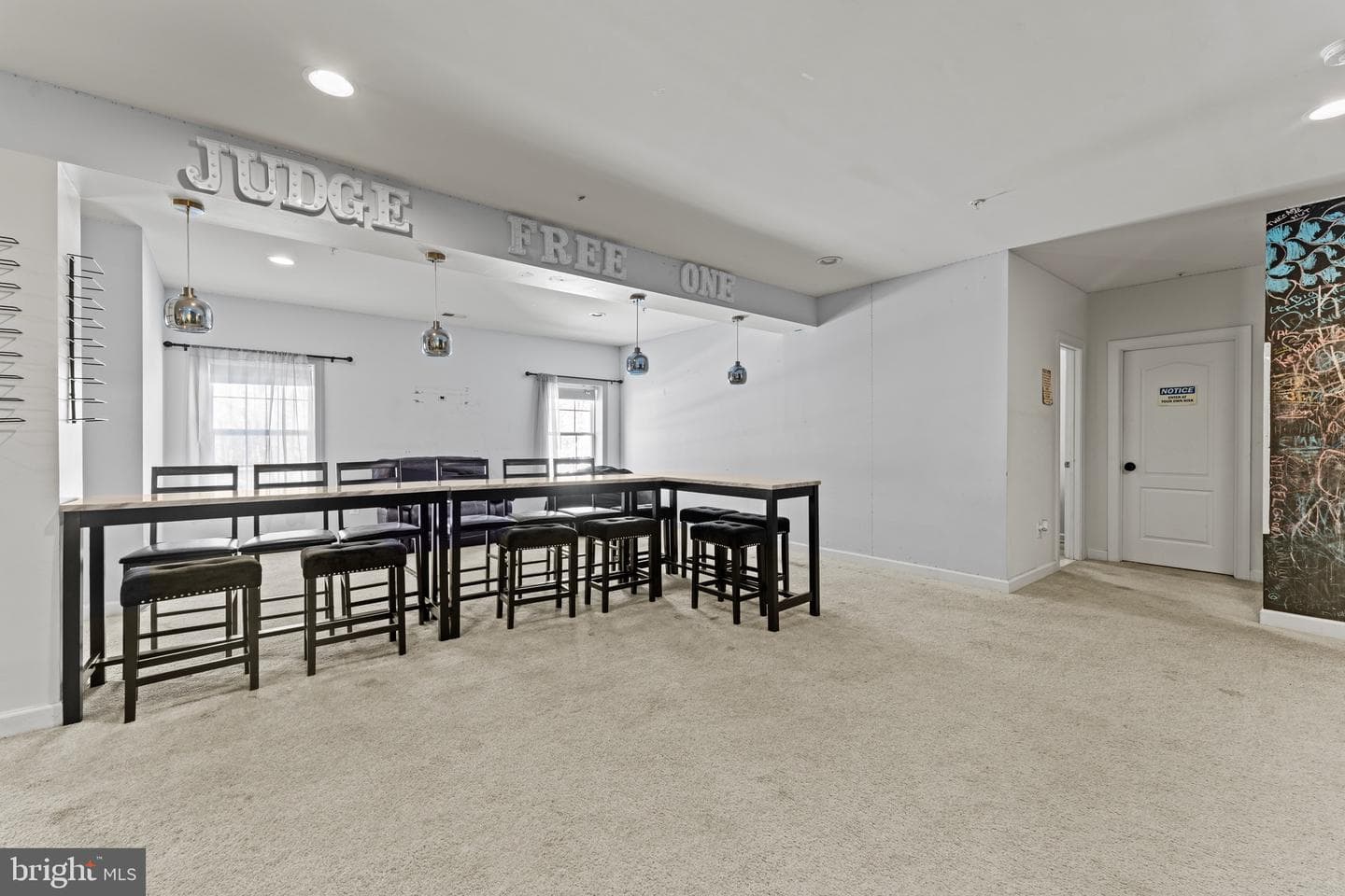321 Radiant Court photo 57