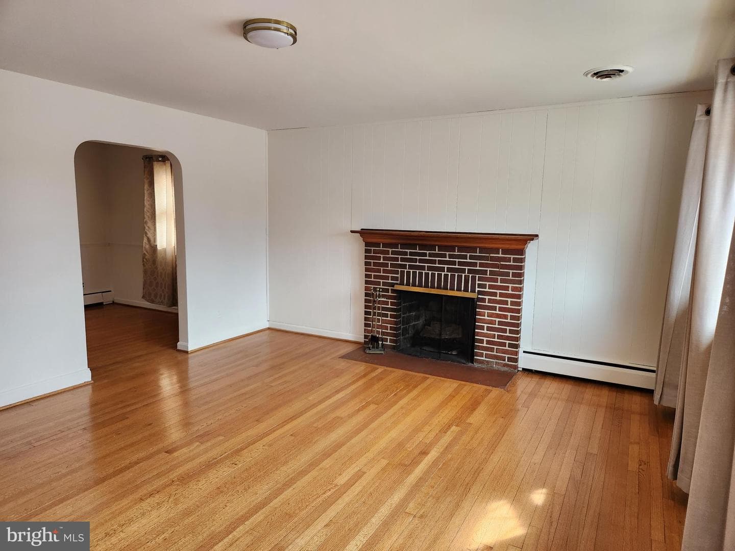 4504 Hargrove Road photo 2