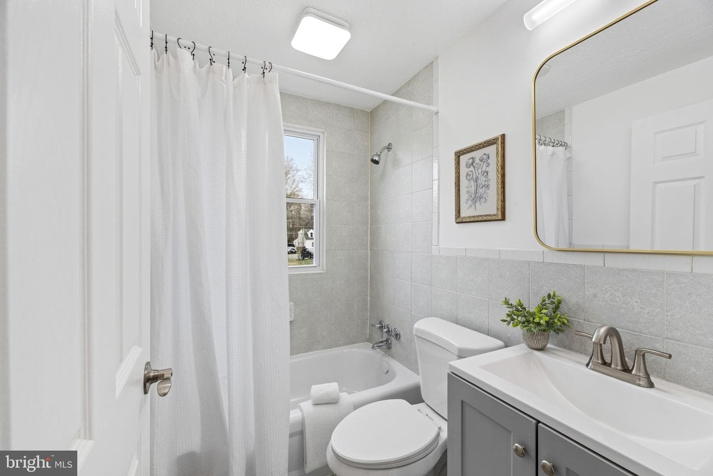 4104 Maple Road photo 16