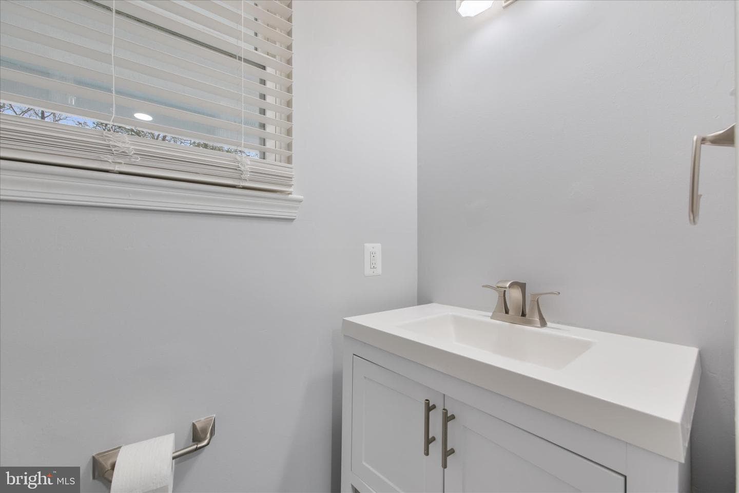 7408 Milligan Lane photo 17