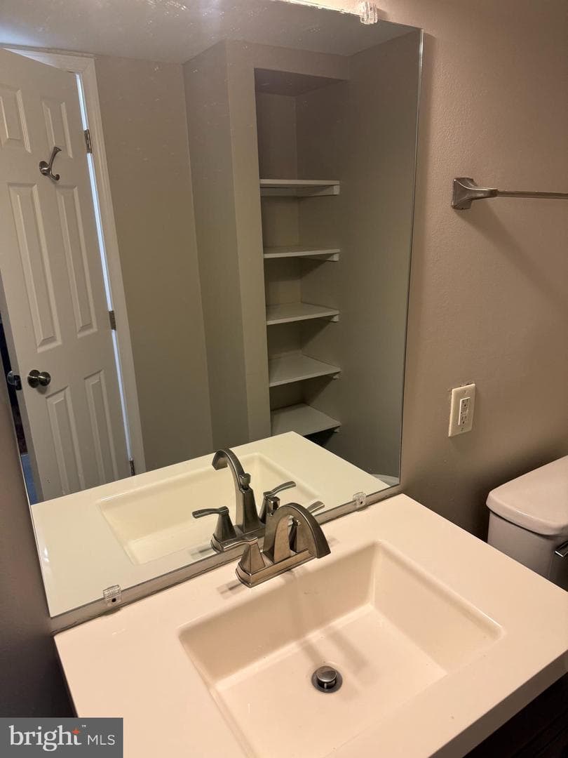 10104 Campus Way S #103-3a photo 9