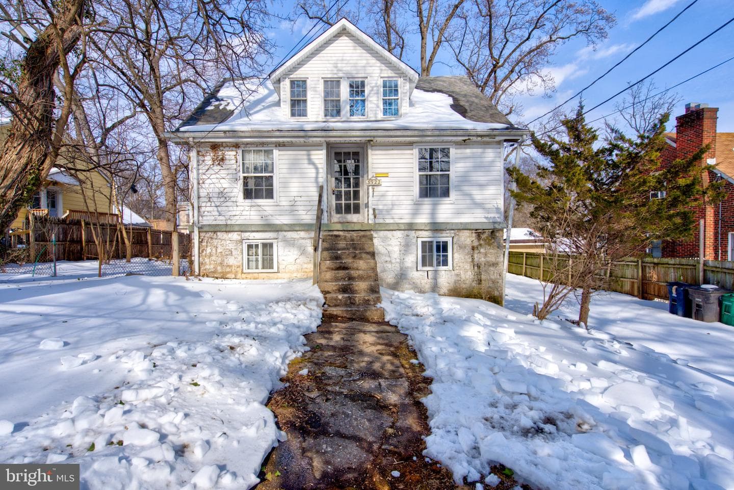 3922 Nicholson Street photo 1