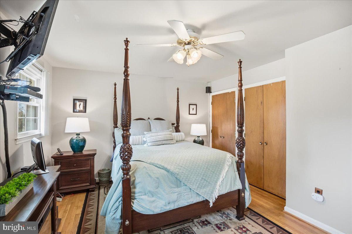 10708 Tyrone Drive photo 17