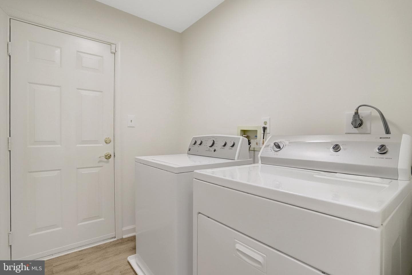 1407 Aragona Boulevard photo 29