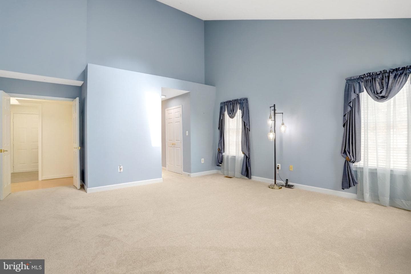 1407 Aragona Boulevard photo 35