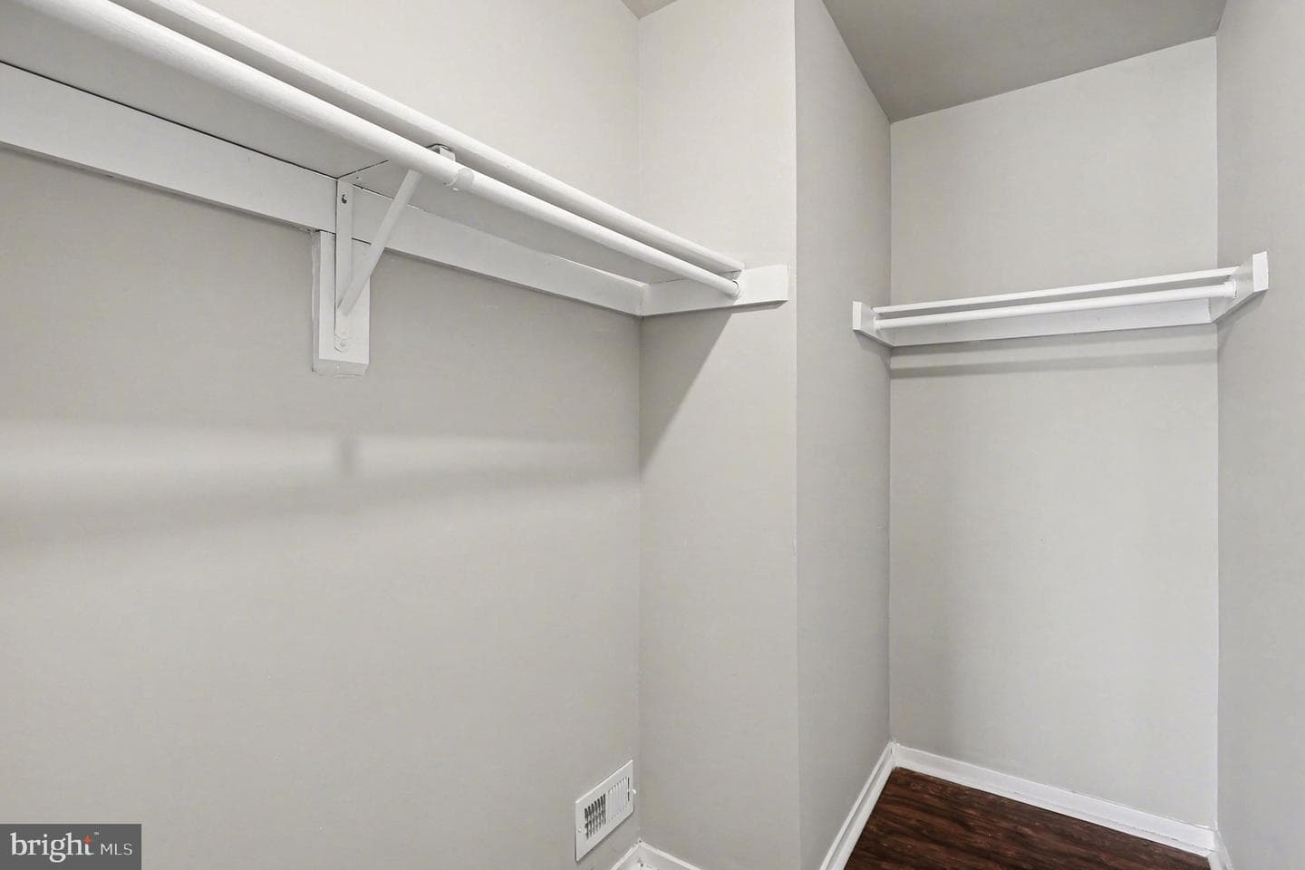 8918 Hillside Court photo 23