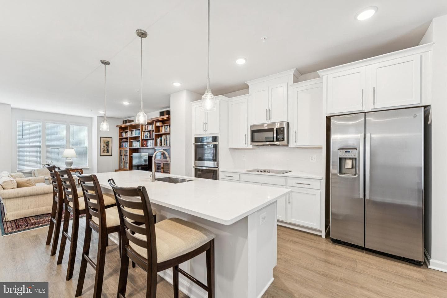 6025 Soho Way photo 7