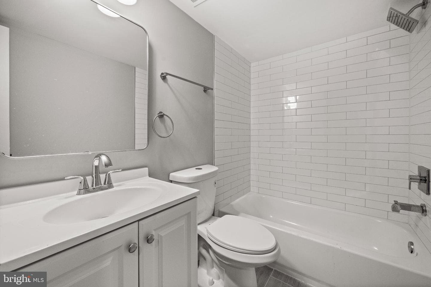 4801 Iverson Place photo 33