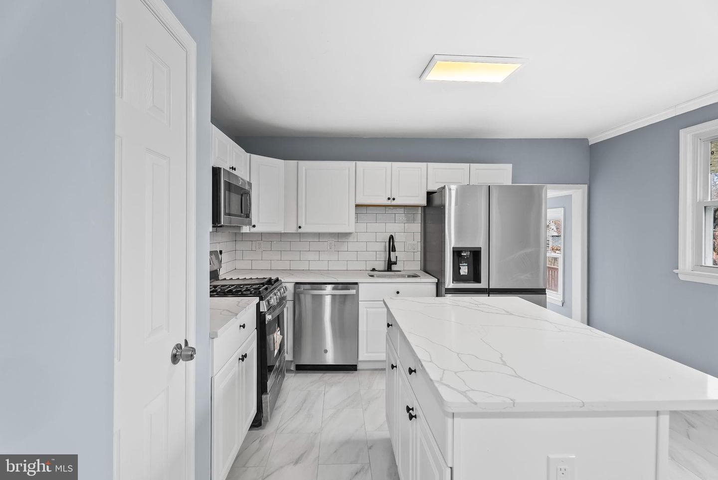 4302 Henderson Road photo 12