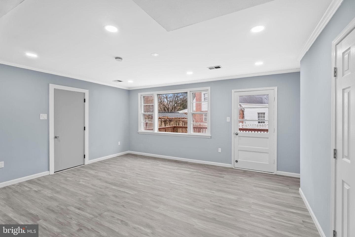 4302 Henderson Road photo 13