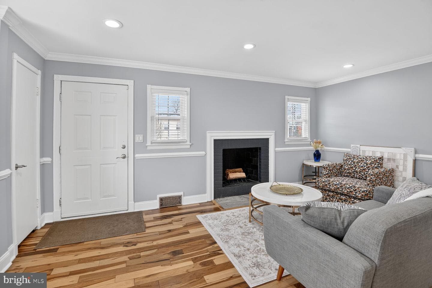6515 Parkway Court photo 4