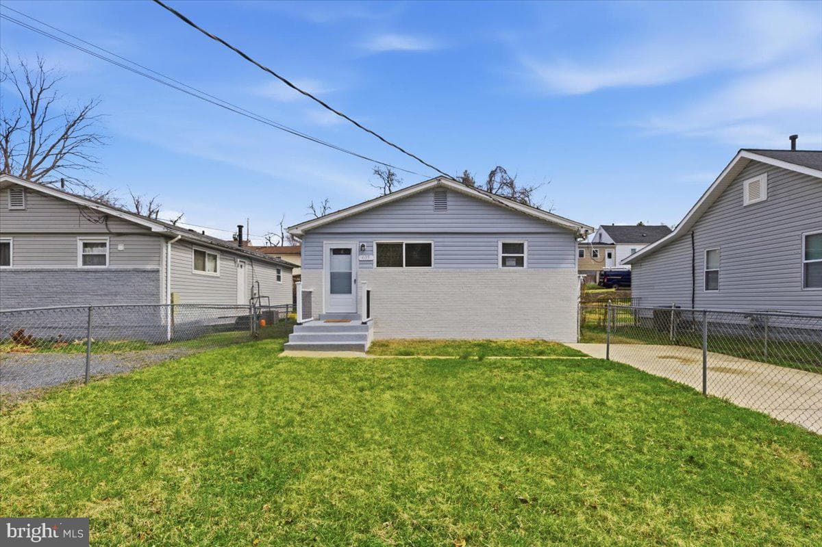405 Birchleaf Avenue