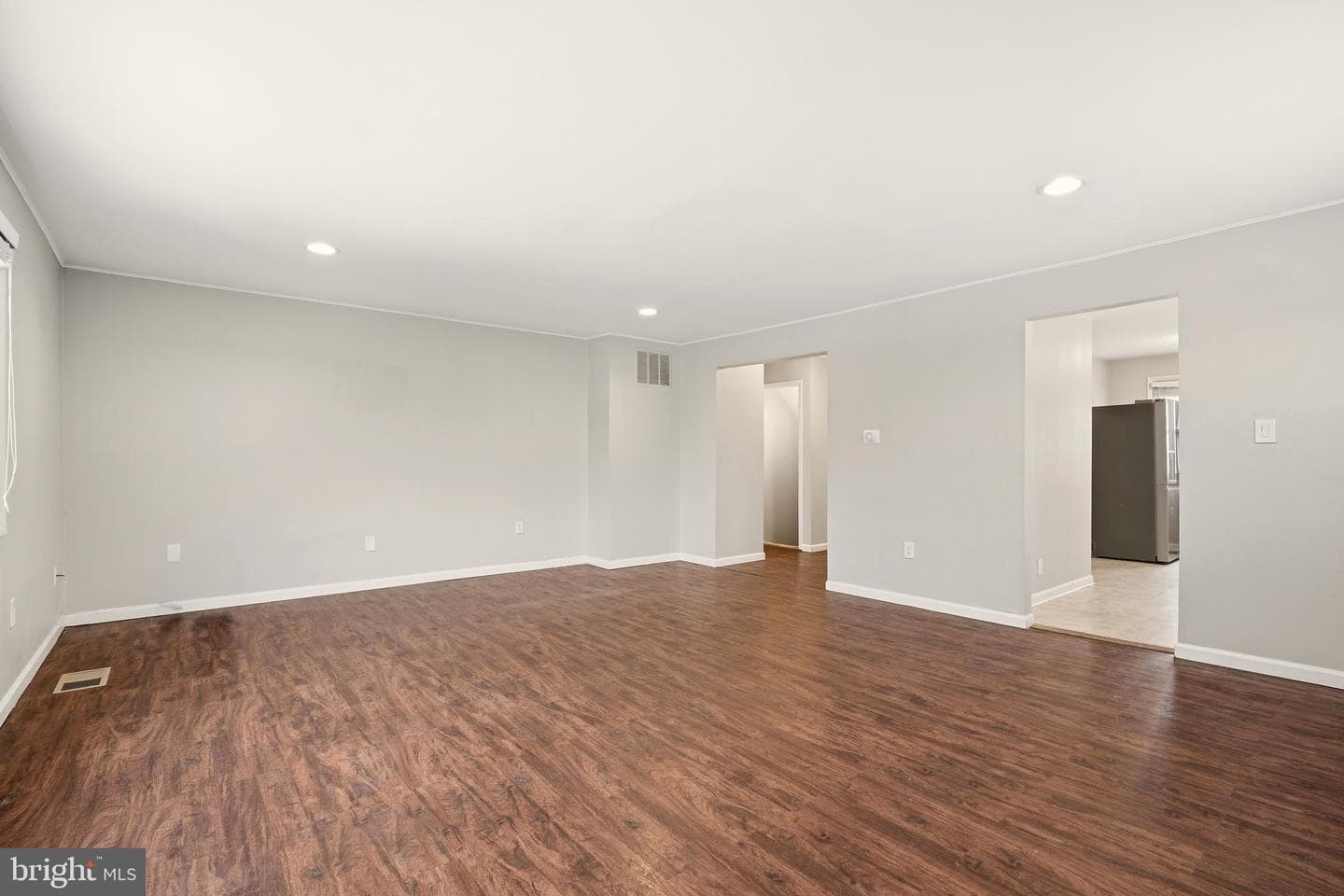 7712 Erica Lane photo 11