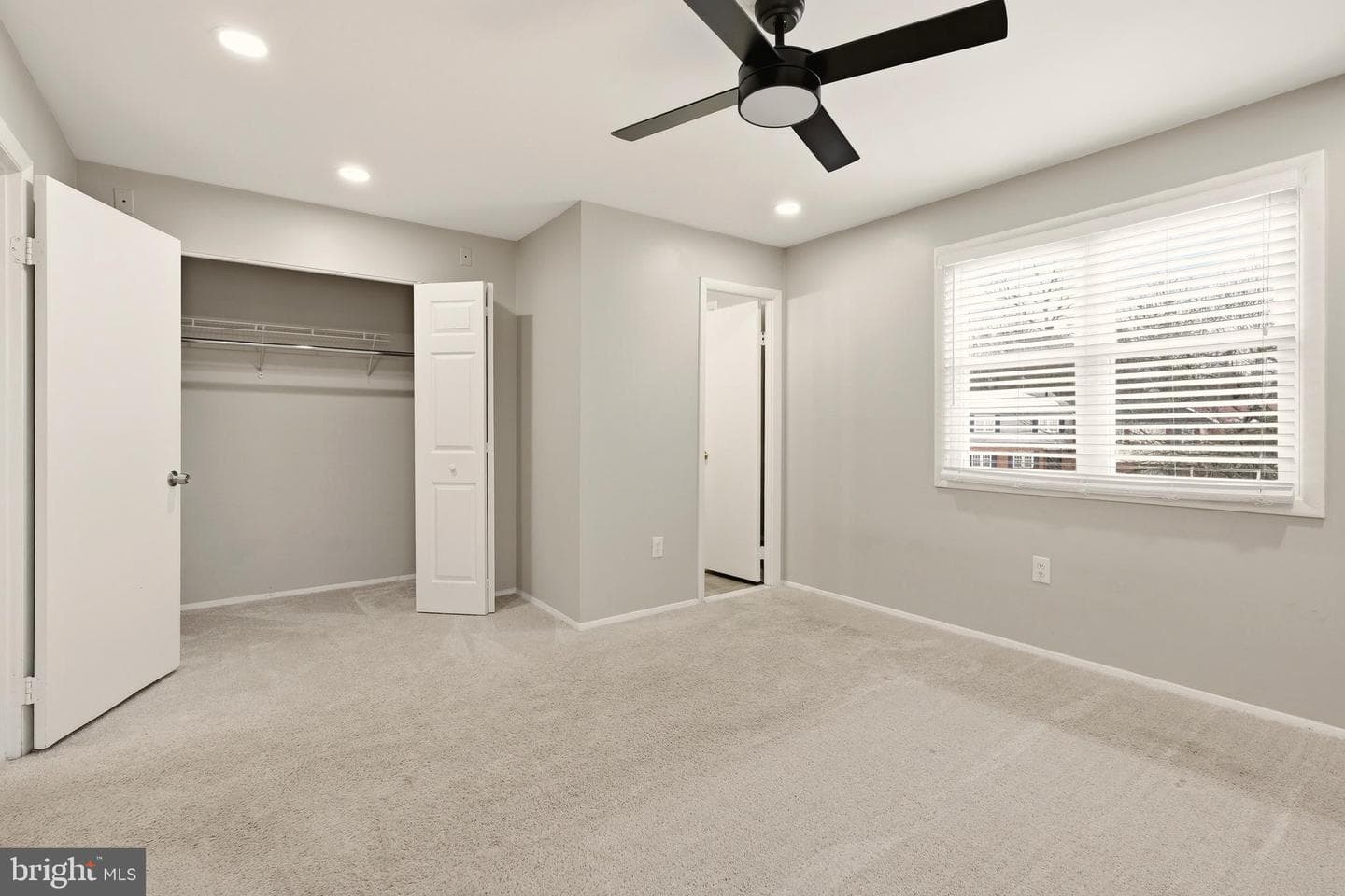 7712 Erica Lane photo 14