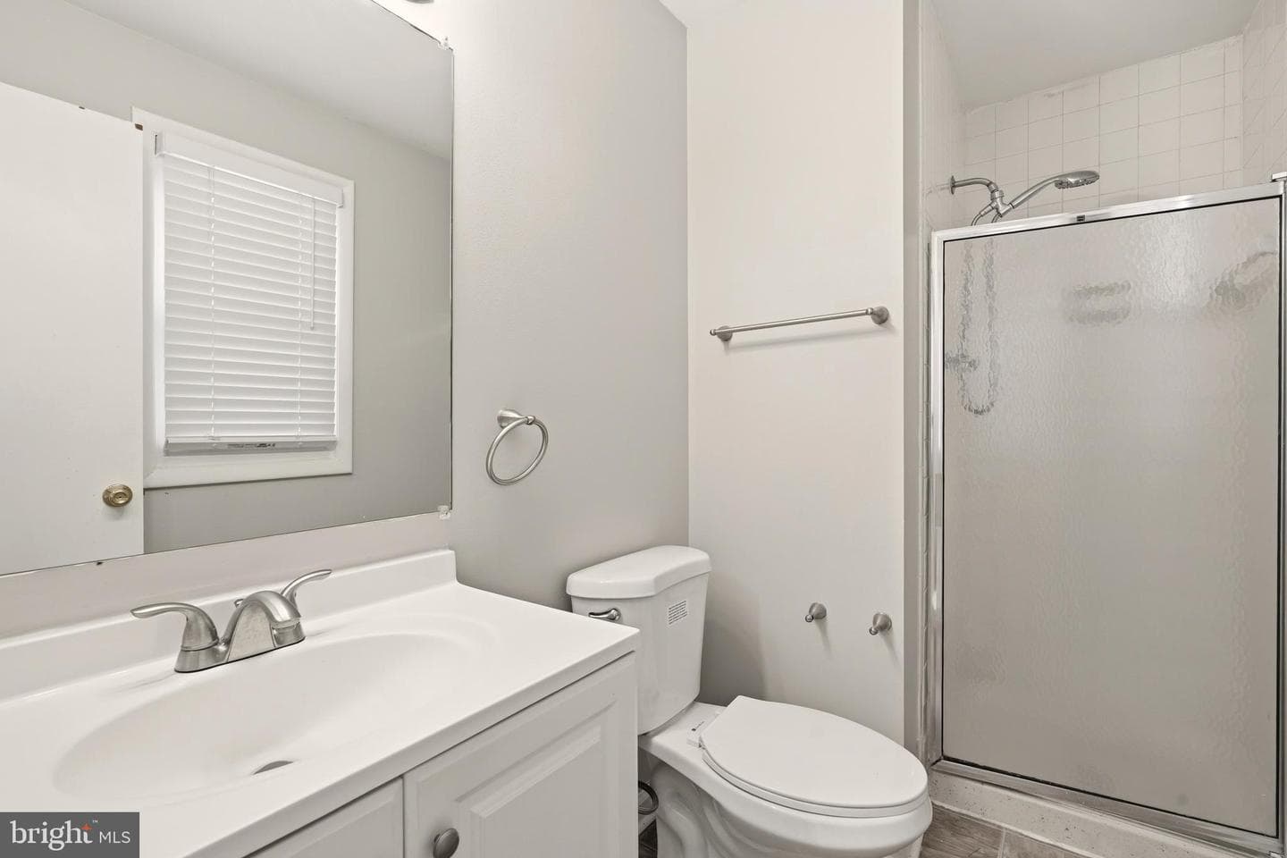 7712 Erica Lane photo 19
