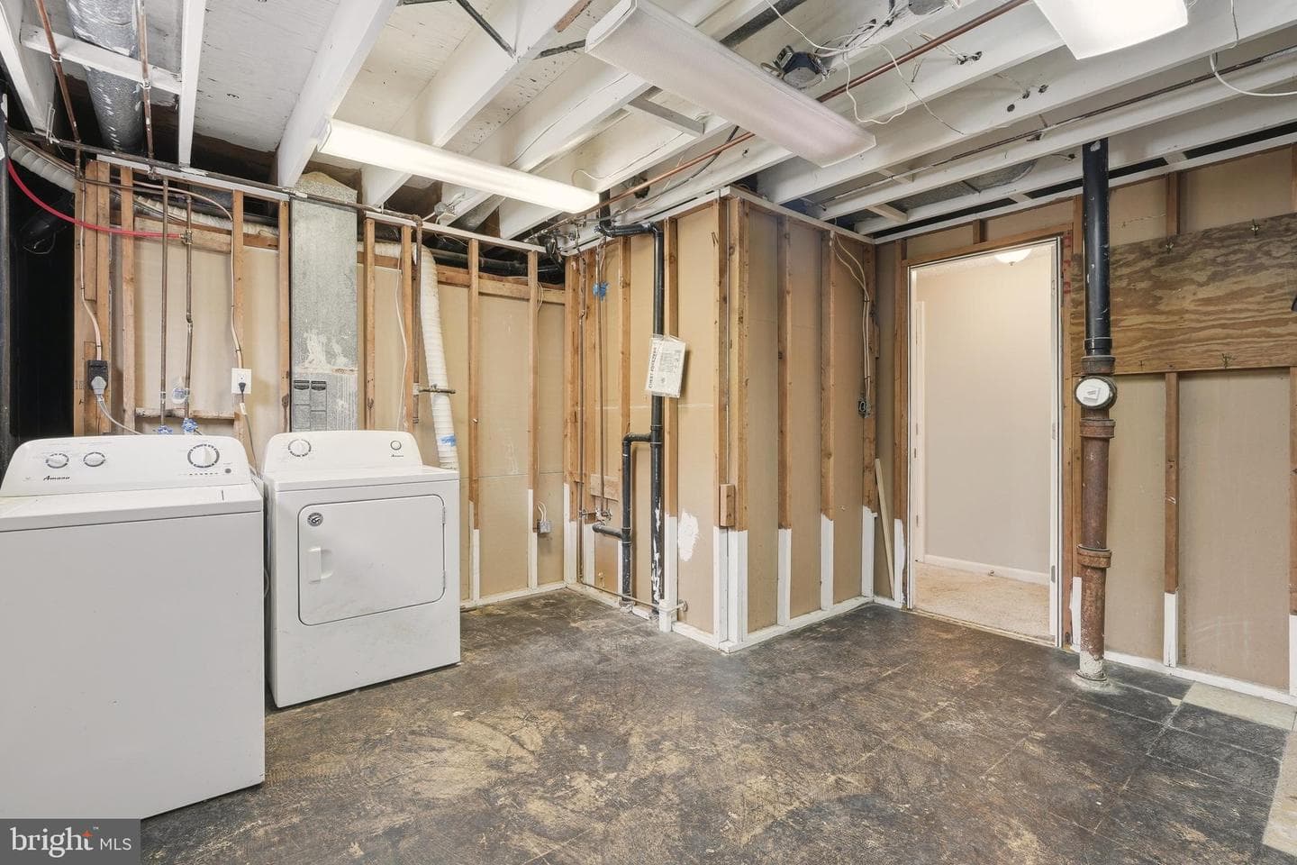 7712 Erica Lane photo 28