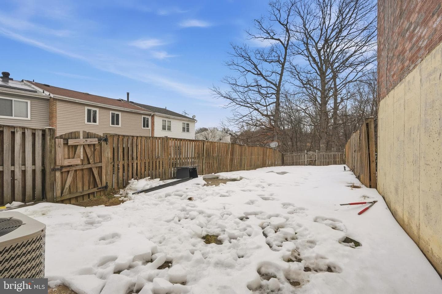 7712 Erica Lane photo 32