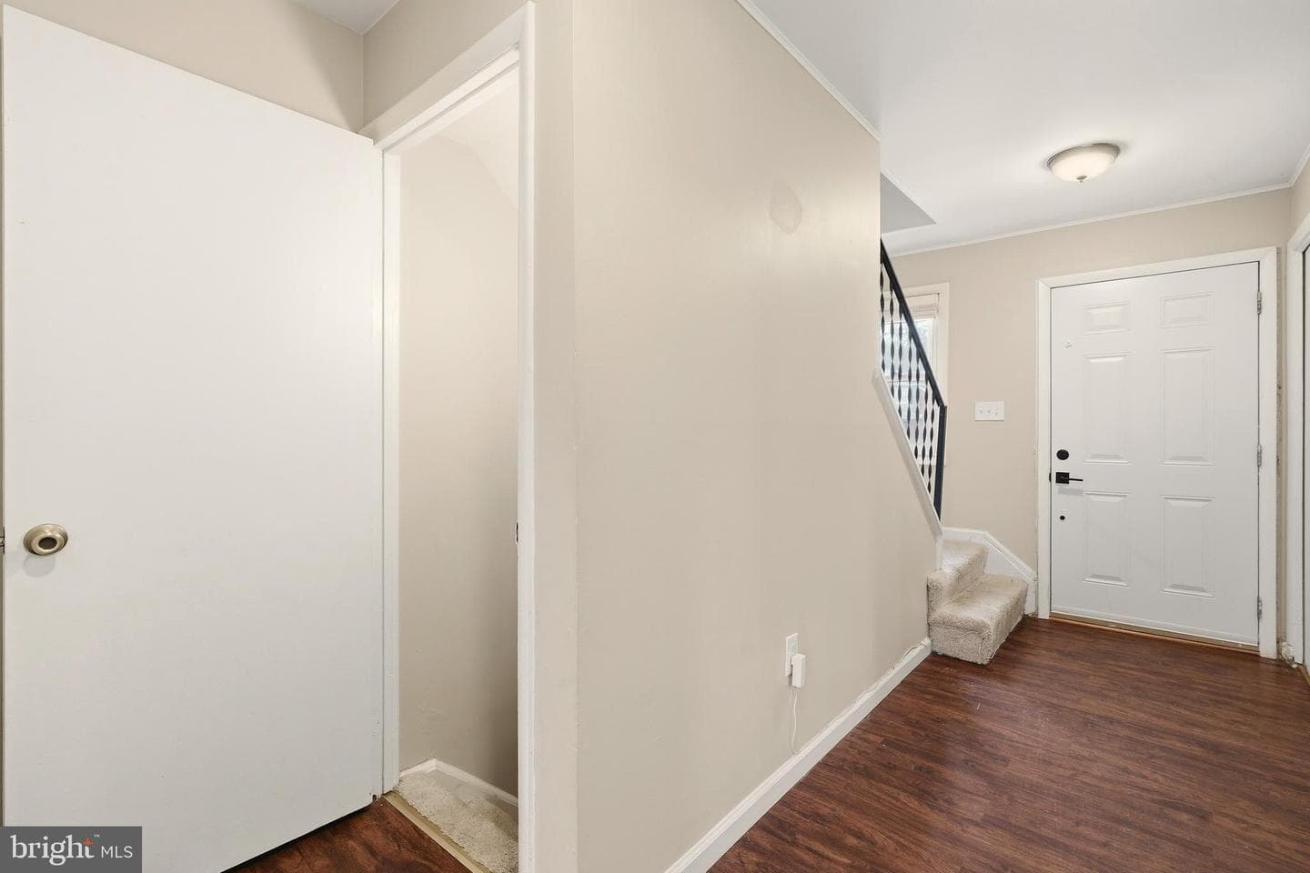 7712 Erica Lane photo 5