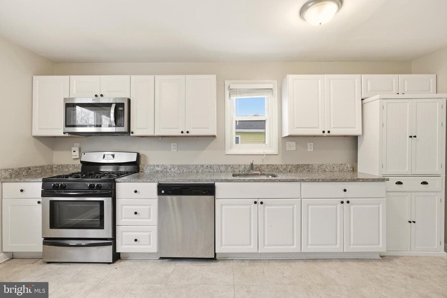 7712 Erica Lane photo 7