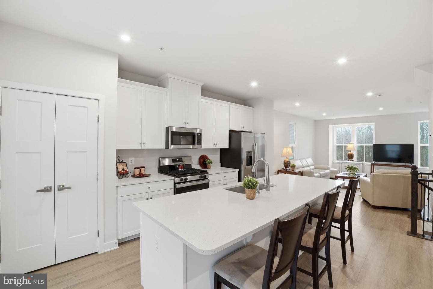 8437 Hamlin Street, Lanham