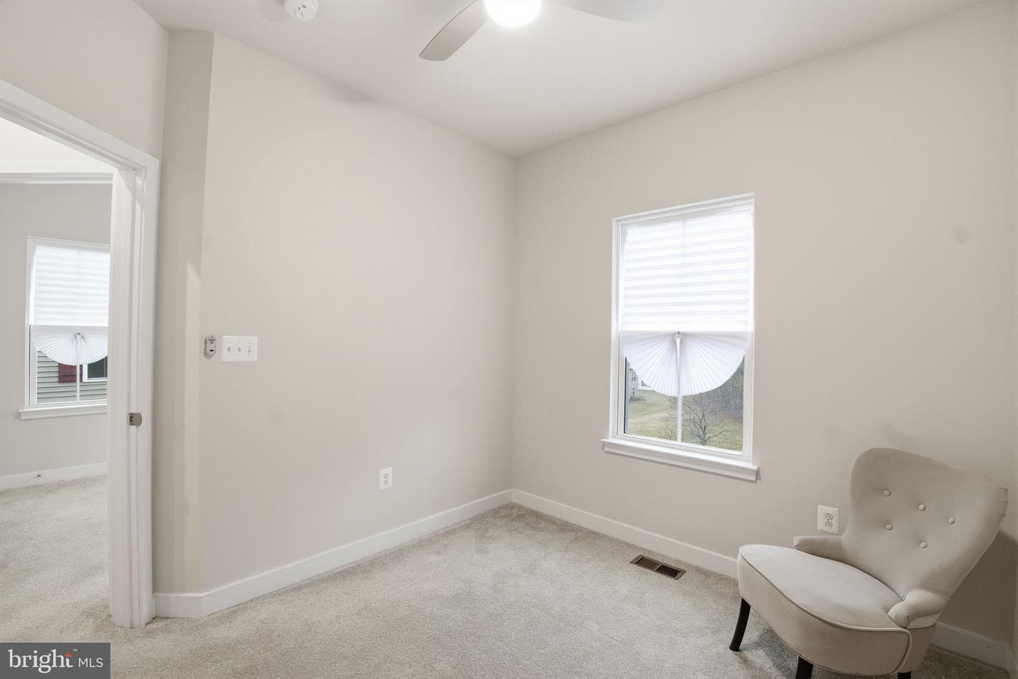 8437 Hamlin Street photo 23